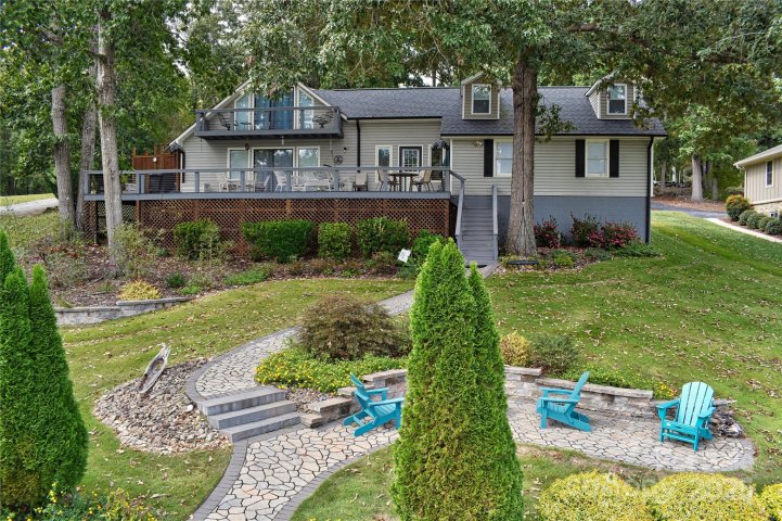 A home in Sunrise Point, Badin Lake