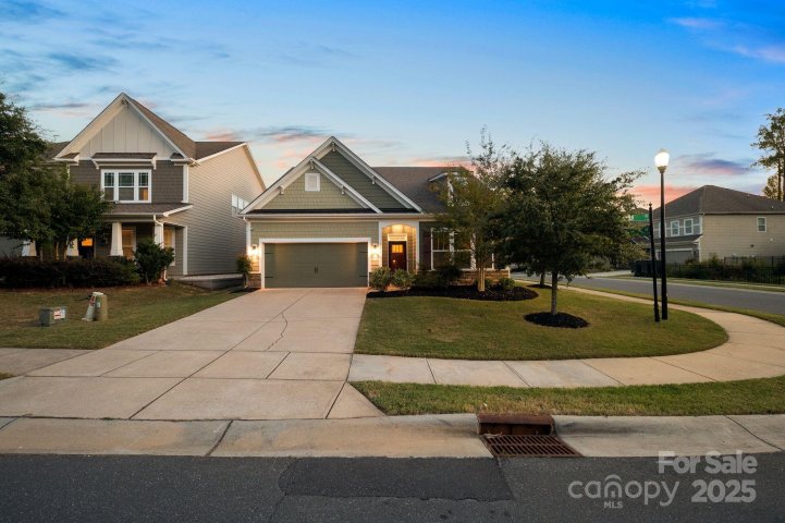 1385 Rainier Drive sold home in Forest Grove, Fort Mill, SC