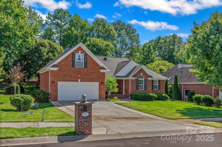 1322 Moonshadow Lane sold home in Grey Fox Forest, Shelby, NC