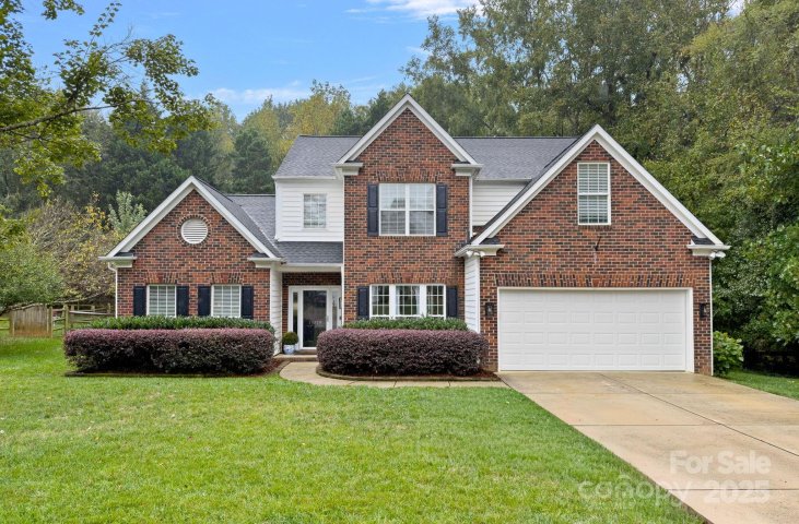 15719 Prestwoods Lane sold home in Wynfield Forest, Huntersville, NC