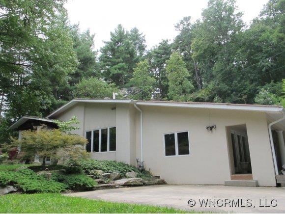 16 Brookwood Road sold home in Sherwood Heights/Lakeview Park, Asheville, NC
