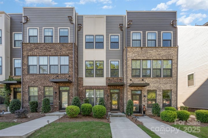540 Billingsley Road active home in Wendover Green, Charlotte, NC