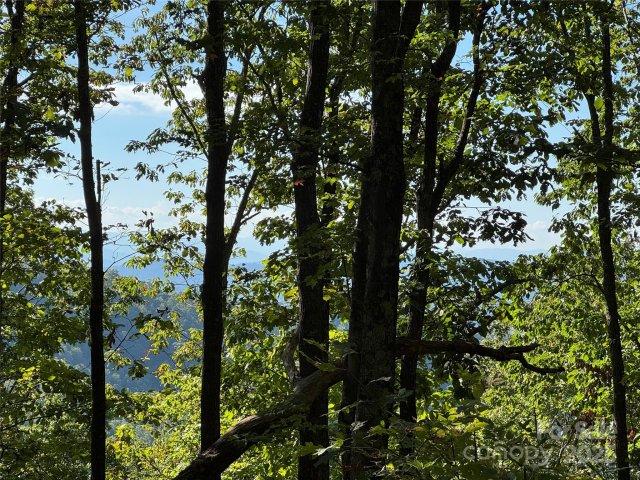 400 High Hickory Trail active home in High Hickory, Swannanoa, NC