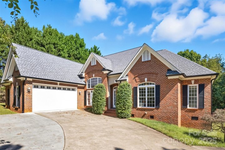 111 Ridgecrest Drive sold home in The Pointe, Cherryville, NC
