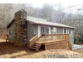 15 Smokey Mountain Drive sold home in Smoky Mountain Estates, Swannanoa, NC