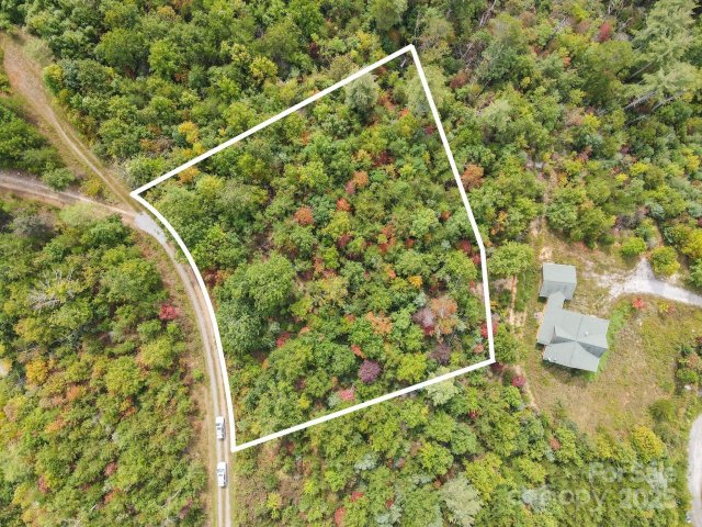 99999 Sir Winston Way pending home in Fox Ridge, Marion, NC
