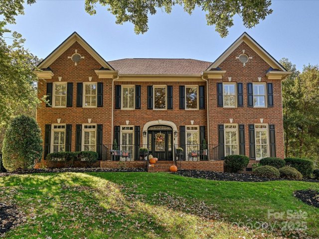16128 Bridgehampton Club Drive sold home in Bridgehampton, Charlotte, NC