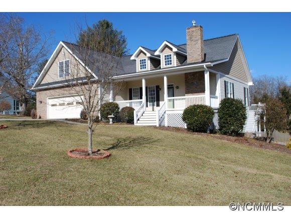 10 Amber Drive sold home in Bannerwood, Horse Shoe, NC