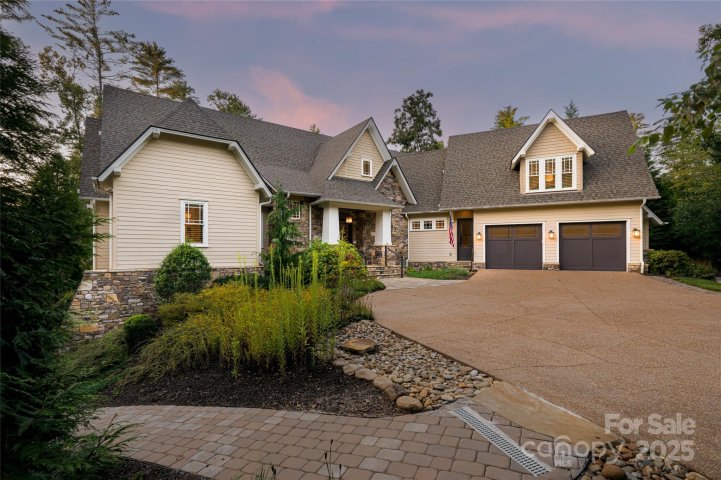 86 Brookline Drive pending home in Ramble Biltmore Forest, Asheville, NC