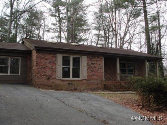 190 Timberlane Drive sold home in Timberlane, Etowah, NC