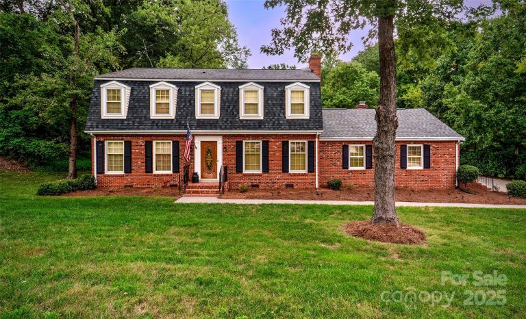 4426 Deepwood Drive sold home in Quail Run, Charlotte, NC