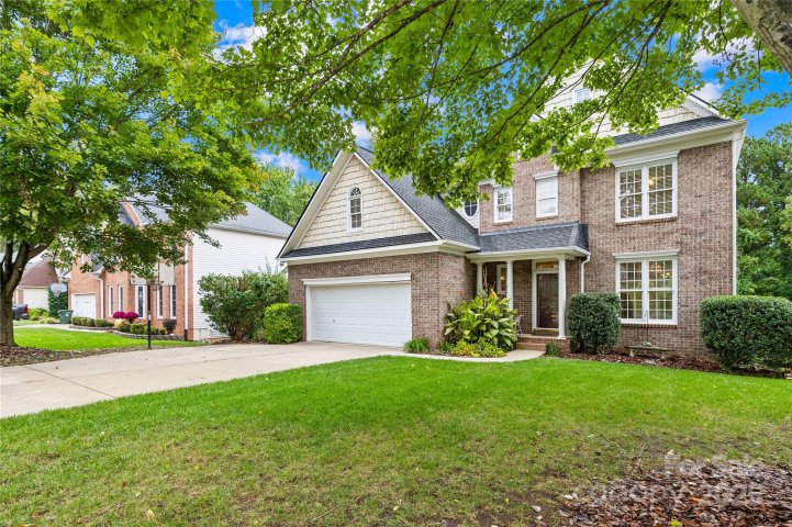 17112 Cambridge Grove Drive sold home in Cambridge Grove, Huntersville, NC