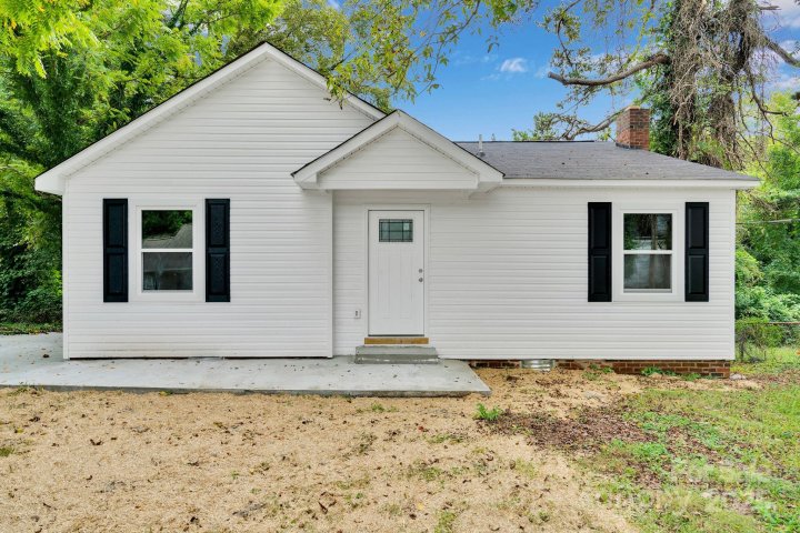 810 N Weldon Street sold home in Cleveland Heights, Gastonia, NC