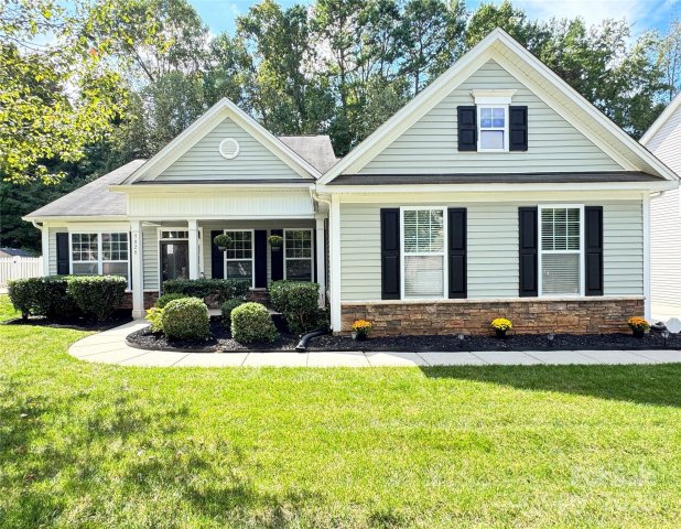 5828 Mcdowell Run Drive sold home in Riverdale, Huntersville, NC