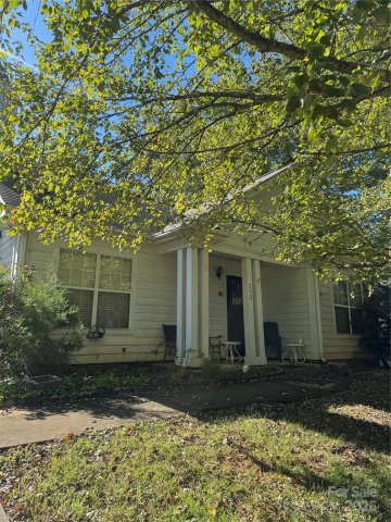 232 Cedarcroft Drive sold home in Cedarcroft, Mooresville, NC