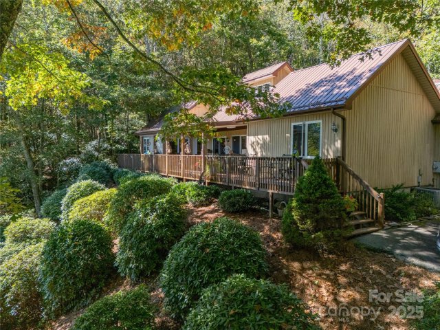 287 Leatherwood Road sold home in Laurel Heights, Maggie Valley, NC