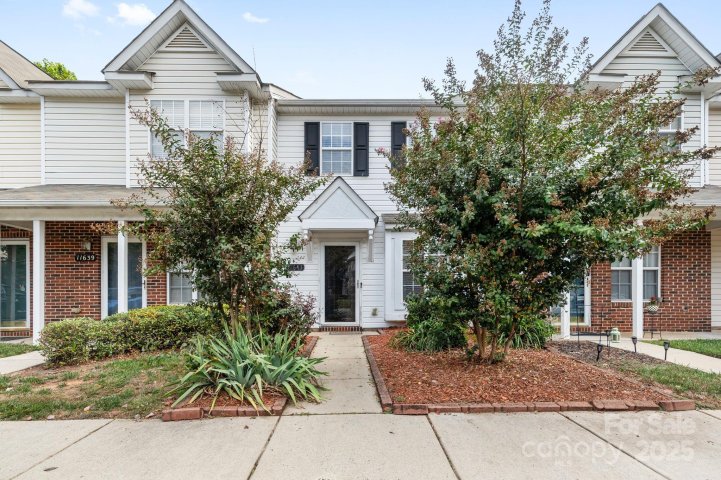11643 Retriever Way sold home in Hunter Downs, Charlotte, NC