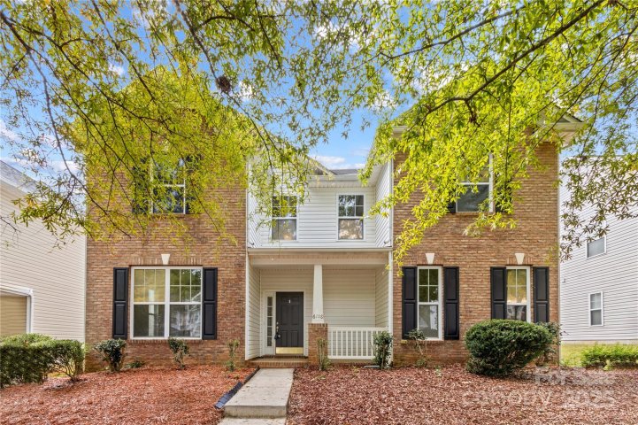 6118 Colonial Garden Drive sold home in Carrington Ridge, Huntersville, NC
