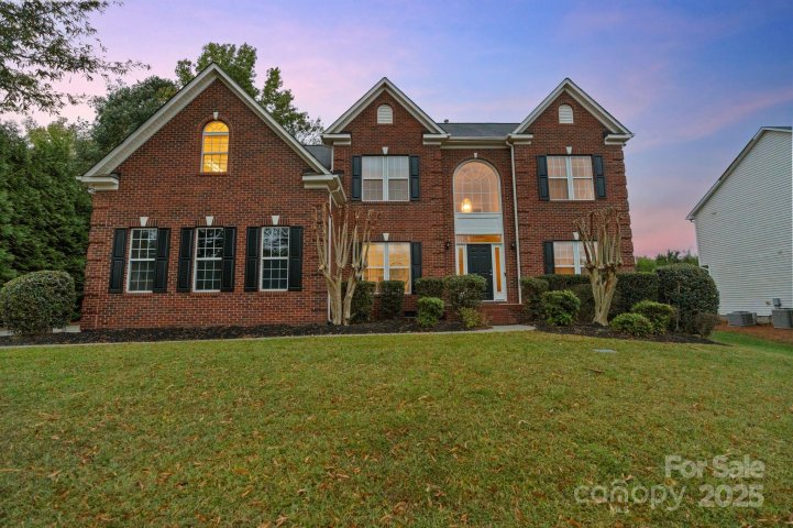 3213 Strawberry Lane sold home in Chestnut, Matthews, NC