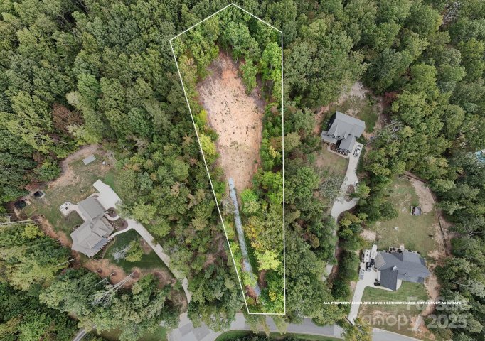 5172 Kings Pinnacle Drive pending home in Kings Pinnacle, Kings Mountain, NC