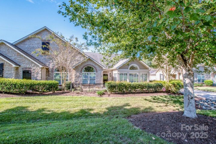 4733 Polo Gate Boulevard sold home in Polo Club at Mountain Island Lake, Charlotte, NC