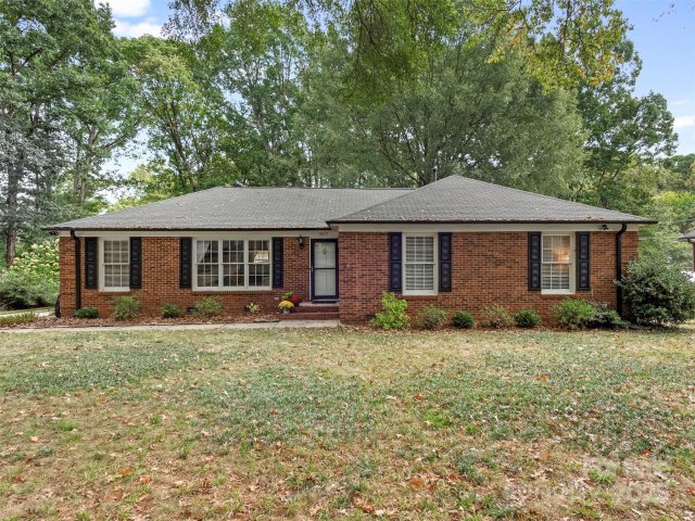13517 Idlefield Lane sold home in Idlewood, Matthews, NC