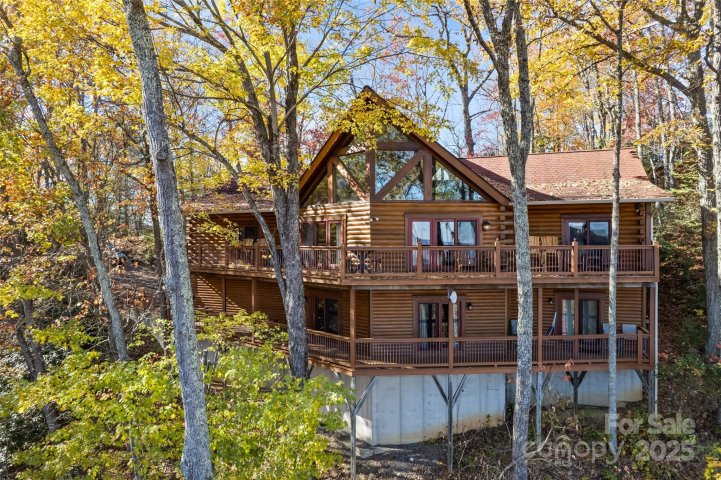 382 Walela Trail active home in Smoky Mountain Retreat At Eagles Nest, Maggie Valley, NC