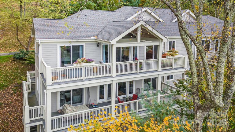 115 Mountainside Lane active home in Wolf Laurel, Mars Hill, NC