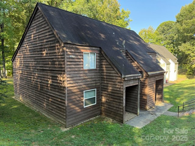 9101 Troon Lane sold home in Pawtuckett on The Green, Charlotte, NC