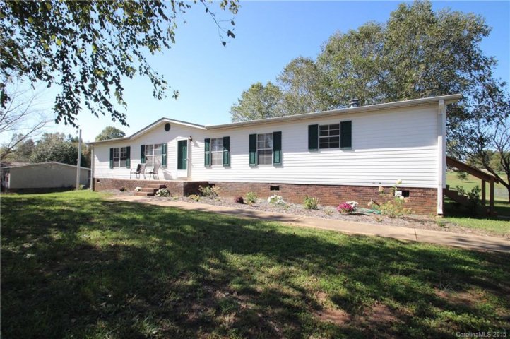 1027 Rogue Court sold home in Western Acres, Kannapolis, NC