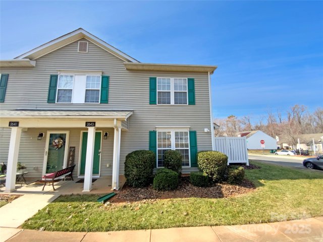 2643 Meadow Knoll Drive sold home in Meadowhill, Charlotte, NC