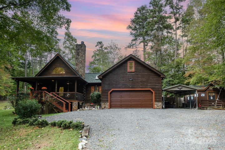 117 Delwood Court active home in Woodrun, Mount Gilead, NC