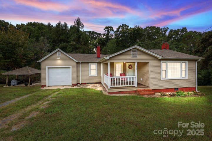1813 Kingsley Drive sold home in West End, Albemarle, NC