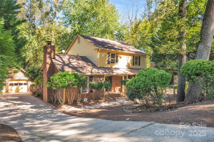 702 Trail Ridge Road sold home in Sardis Forest, Matthews, NC