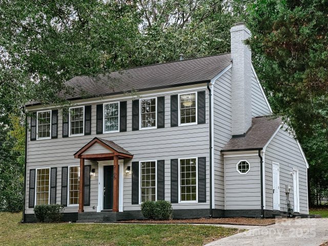 2105 Killarney Place sold home in Wexford, Charlotte, NC