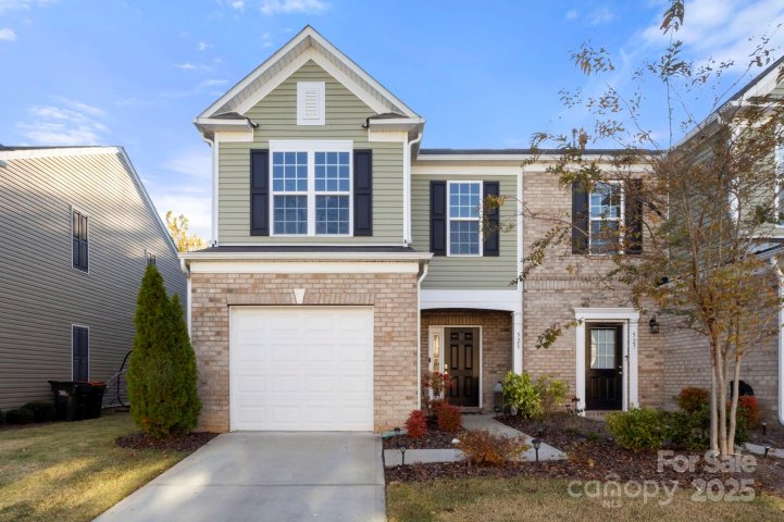 525 Hunters Dance Road sold home in Catawba Village, Fort Mill, SC