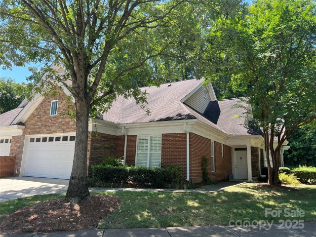 10925 Casetta Drive sold home in Bella Sera Villas, Matthews, NC