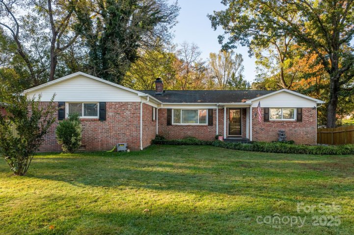 807 15th Street sold home in Lyle Haven, Conover, NC