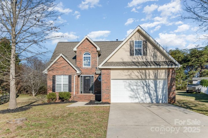 140 Tennyson Court sold home in Allison Park, Mooresville, NC