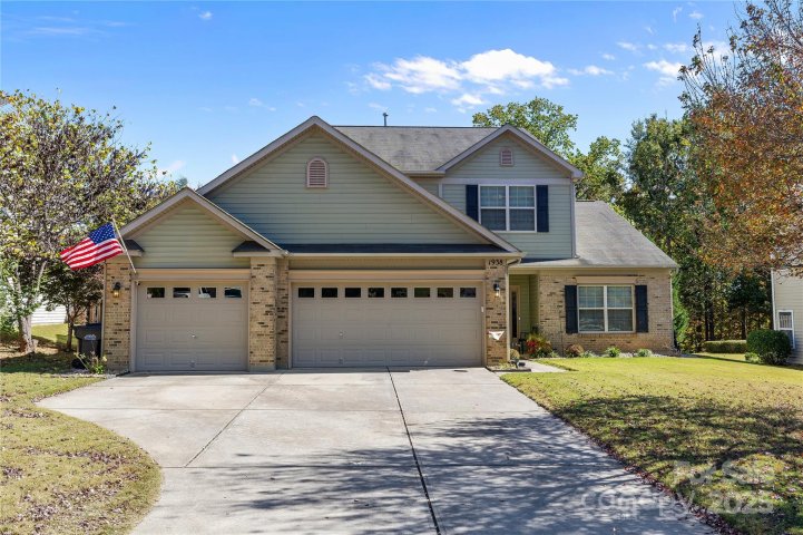 1938 Caprington Drive sold home in Almond Glen, Fort Mill, SC