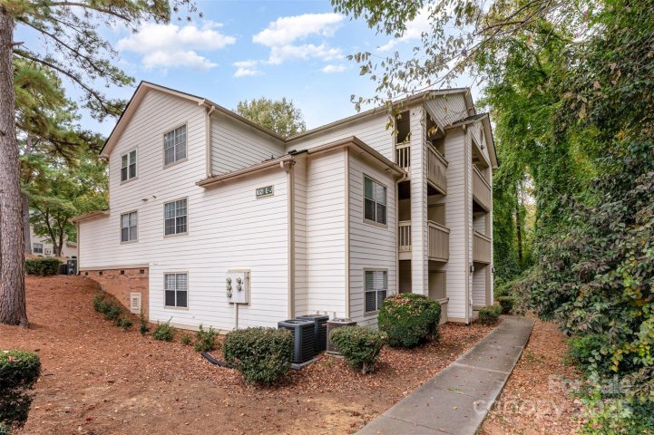 1021 Churchill Downs Court G sold home in Churchill Downs, Charlotte, NC