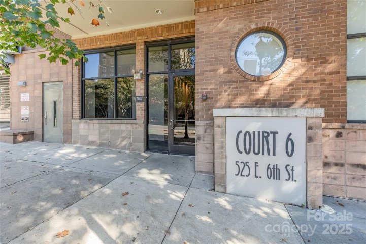 525 E 6th Street sold home in Court 6, Charlotte, NC