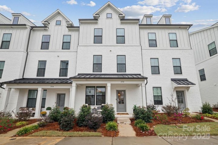 2318 Magnolia Blossom Way sold home in The Townes Of Cotswold, Charlotte, NC