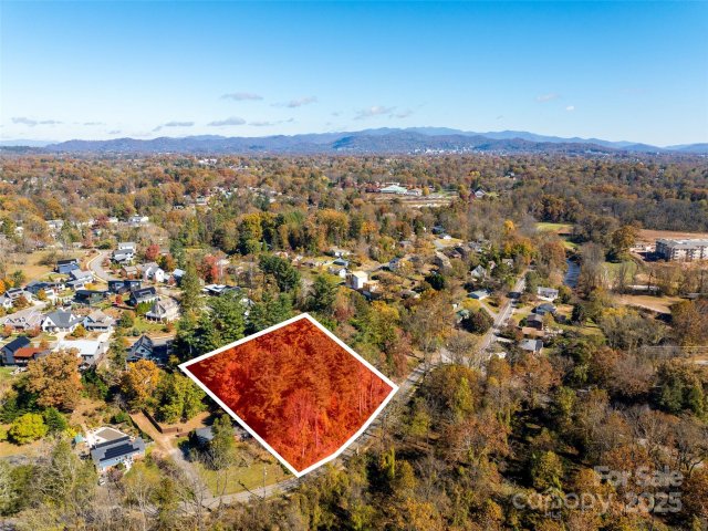 Lot 29 30 Wendover Road sold home in Malvern Hills, Asheville, NC