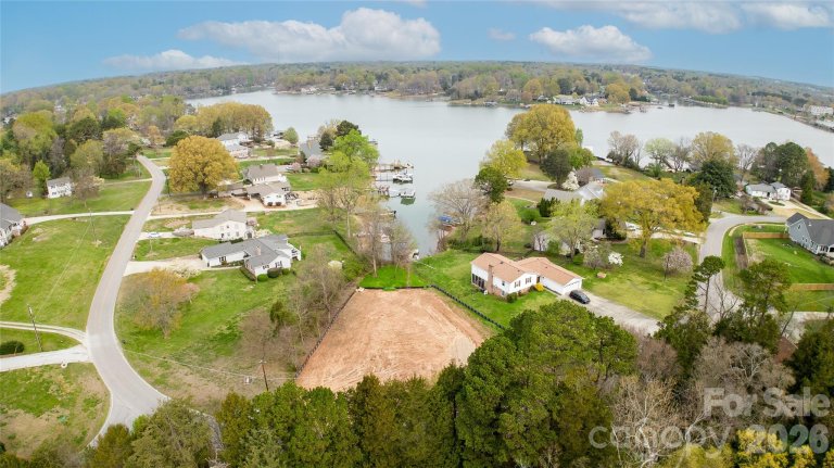 Homes in Lake Norman Bonanza, Mooresville