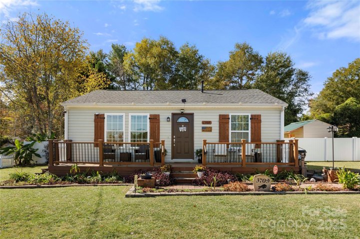 3709 Little Mountain Road sold home in Meadowbrook Acres, Gastonia, NC