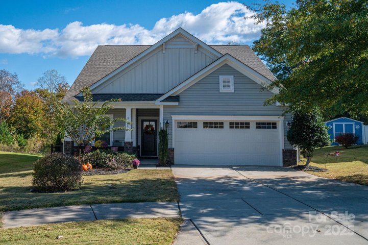 5128 Meadow Woods Drive sold home in River Falls, Lowell, NC