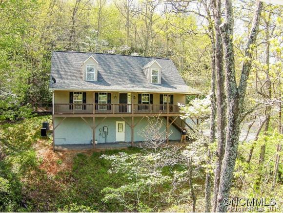40 Smokey Mountain Drive sold home in Smoky Mountain Estates, Swannanoa, NC