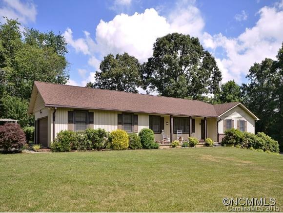 1 Carolewood Drive sold home in Bannerwood, Horse Shoe, NC