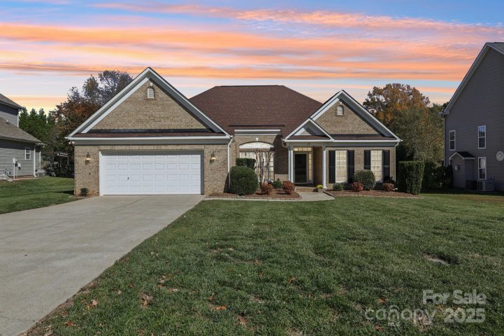 139 Lamplighter Lane sold home in Harris Village, Mooresville, NC